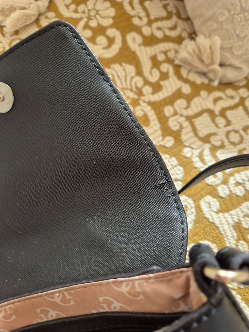 Borse da donna: Tasche Guess – Usato da Leissigen venduto da ali_k9v8 2