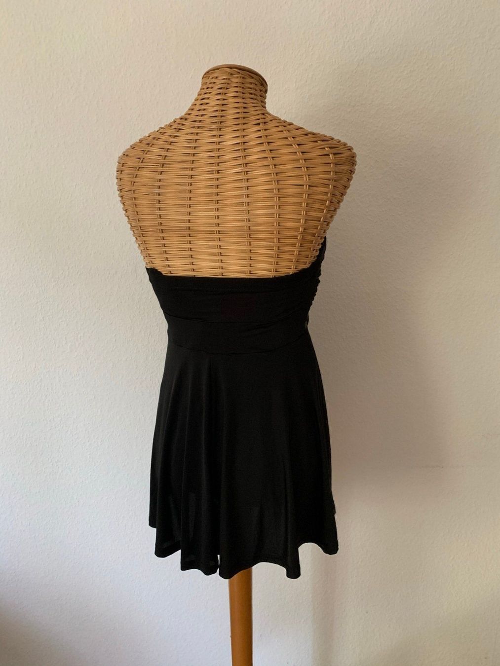 Kleider: Satin Bustier-Kleidchen schwarz S – Gebraucht aus Zürich von Diazaio 2