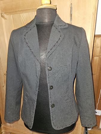 Schicker Damen Blazer, Gr. 42. Top Zustand!