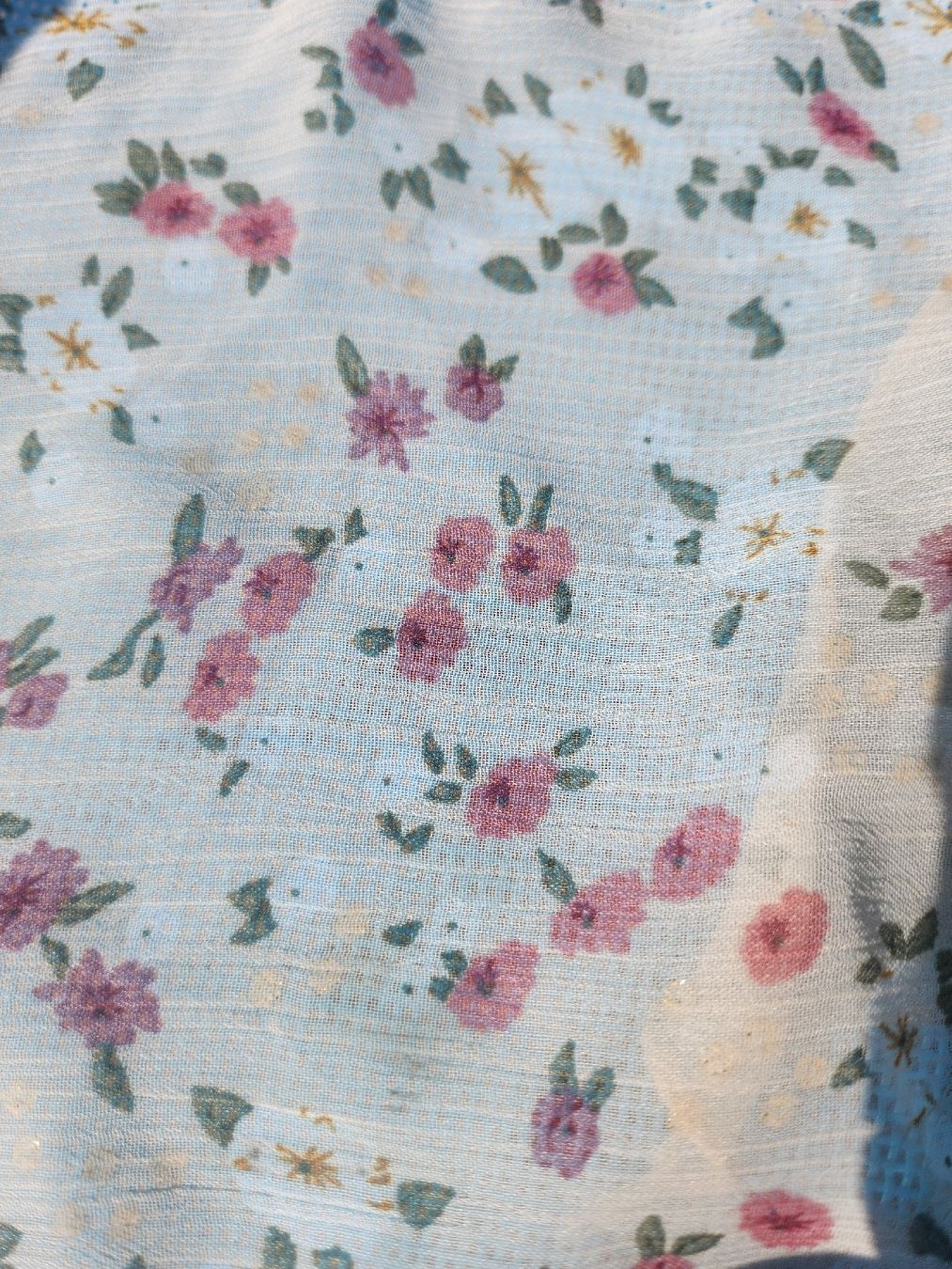 Foulards, Tücher & Schals: Leichter Sommerschal, floral – Gebraucht aus Forch von ang_bhq6 1