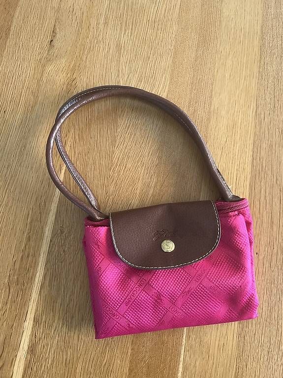 Sacs femmes: Longchamp Le Pliage Monogram S fuchsia – D'occasion à Gilly par Ludovic_Pureur 1