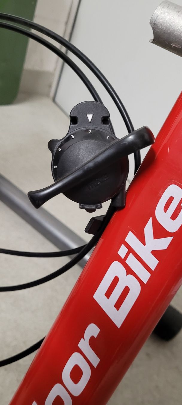 Hometrainer: Velo Rollentrainer für Indoor Training – Usato da Ellikon an der Thur venduto da Fabian-72 2