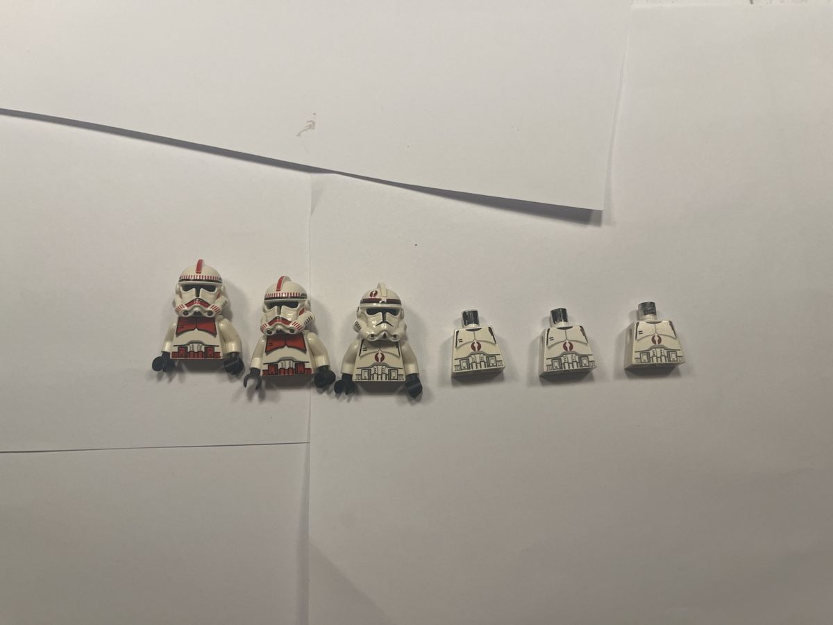 Lego Statuette: Lego Star Wars Klontruppler Minifigurenteile – Nuovo (secondo la descrizione) da St. Margarethen TG venduto da nic_n9n5