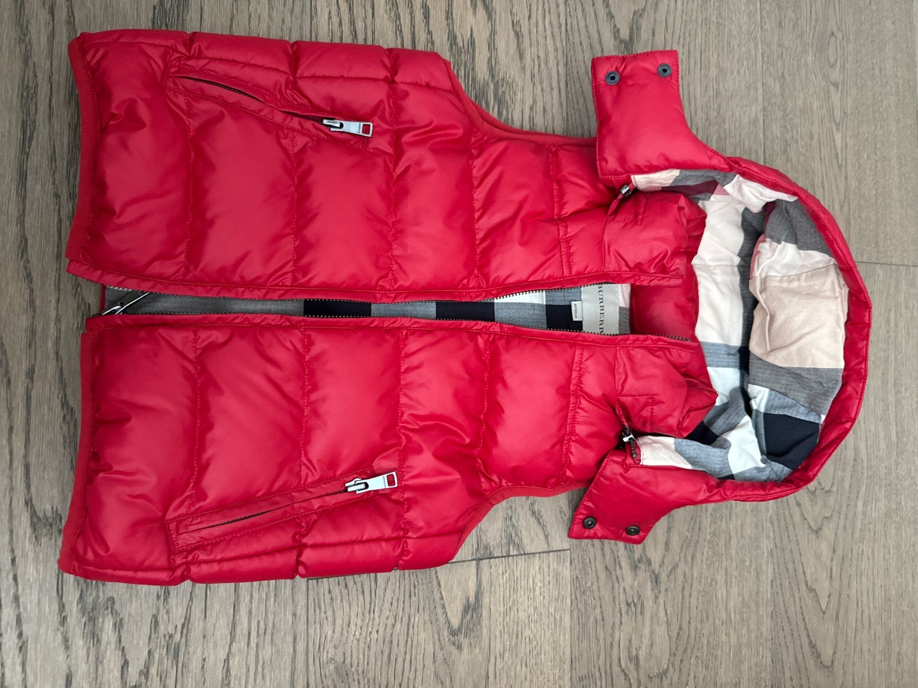 Burberry Giacche & Cappotti: Burberry children jacket red check used condition – Usato da Oberglatt ZH venduto da Sale12 2
