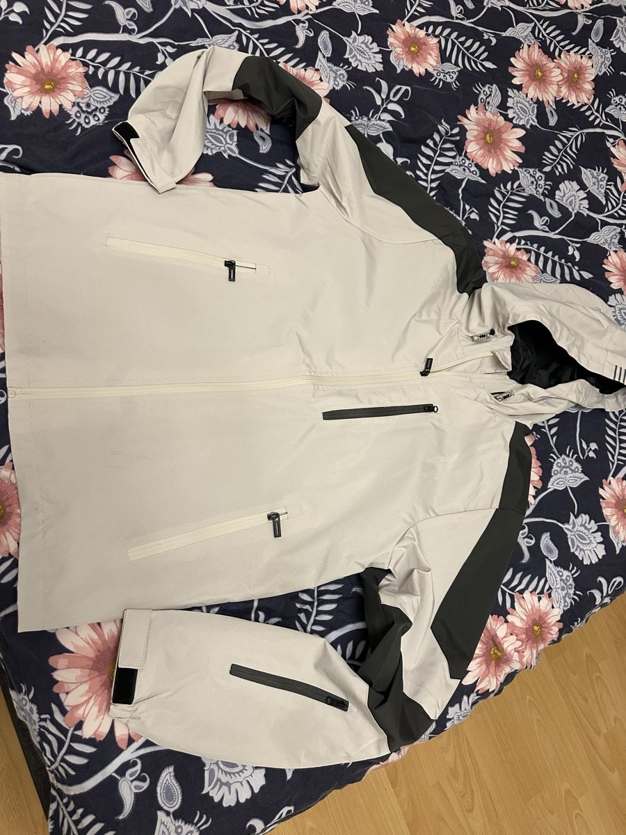 Jacken: Jacke Grösse S 100% Polyester neuwertig – Neu (gemäss Beschreibung) aus Hägglingen von Ninni0
