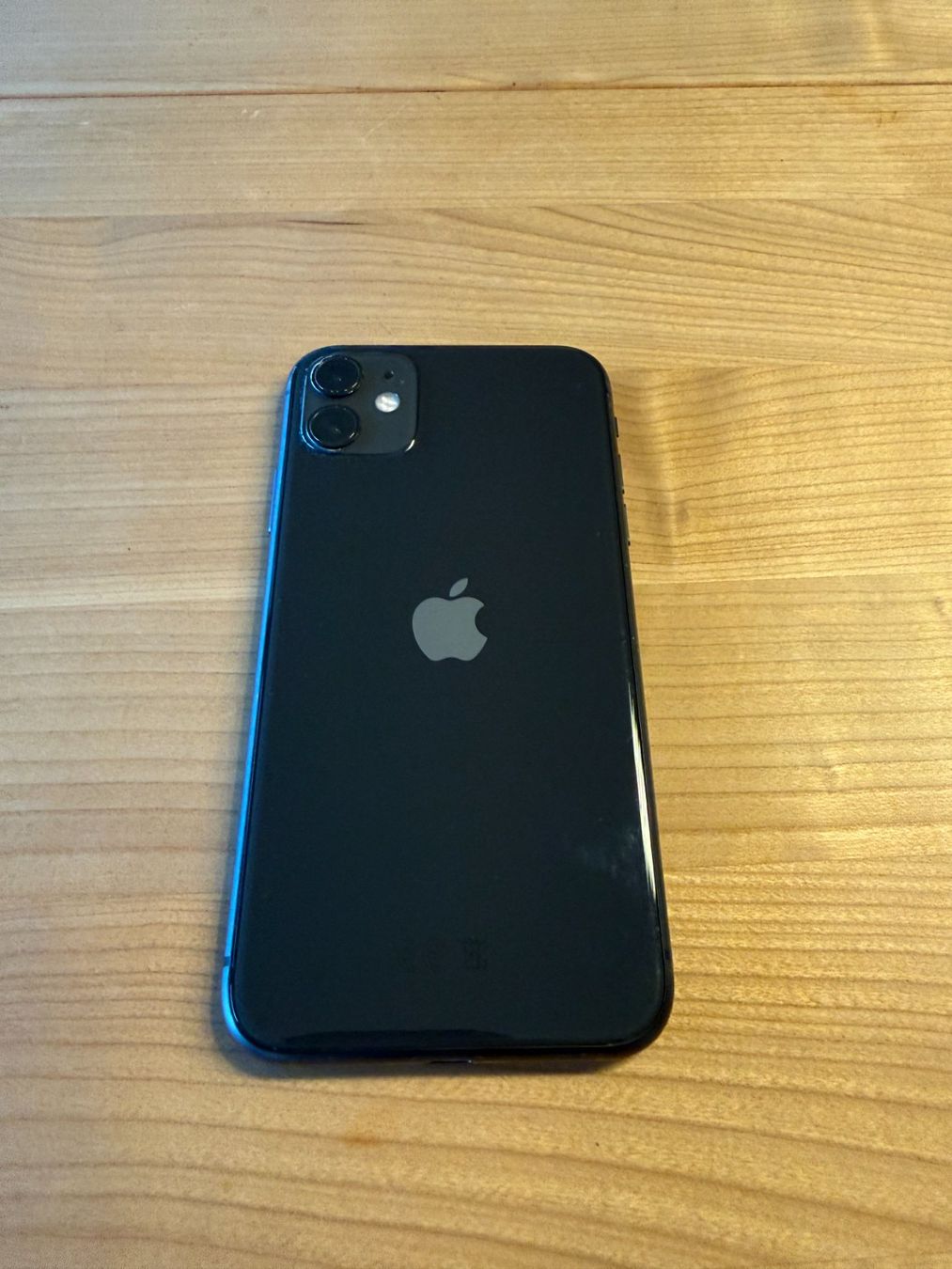 Apple Handys / Smartphones: iPhone 11, schwarz, 128 GB – Gebraucht aus Strengelbach von Michele50 1