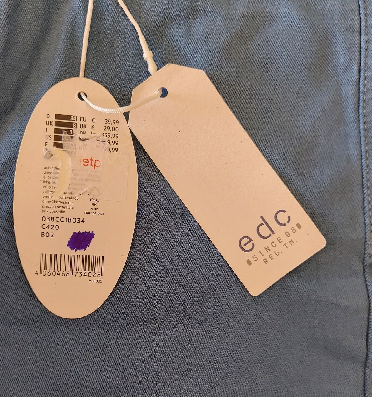 Esprit Jeans: Neue Edc Damen Capri Jeans Gr. 34 blau – Nuovo e nell'imballaggio originale da Basel venduto da Mazzo84 1