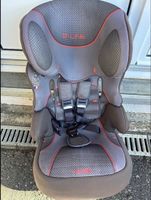 Siège auto B-Line pour enfant, gris et rouge, parfait!