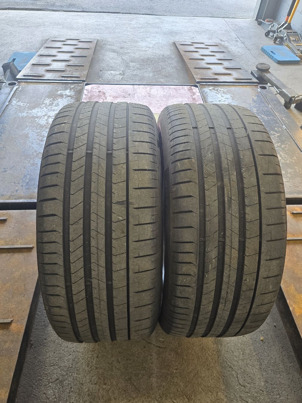 Pirelli Pneumatici & Ruote complete: 285/45 R21 Pirelli – Usato da Bilten venduto da lykuivku