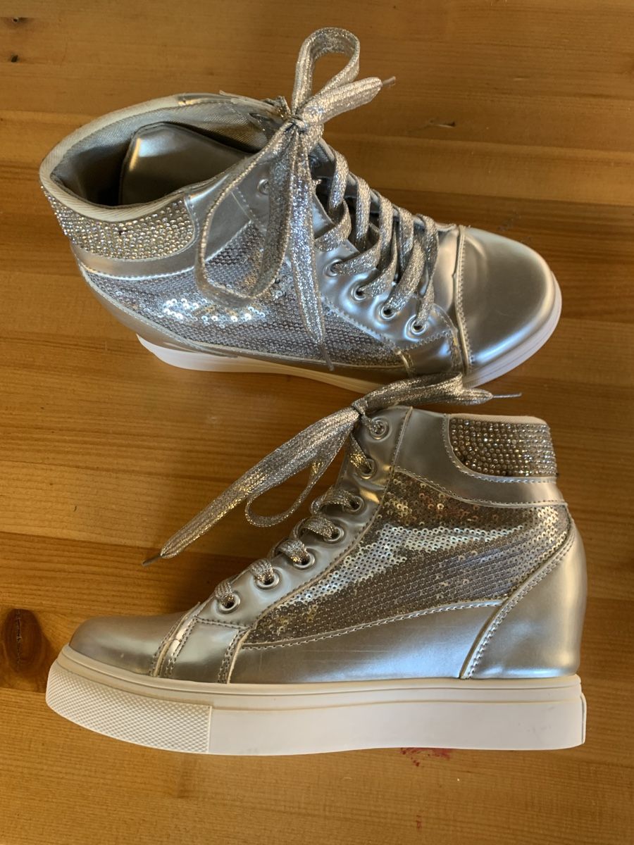 Scarpe da donna: Glitzer Silber Keil Sneakers – Usato da Steinhausen venduto da sue_f9pp 1