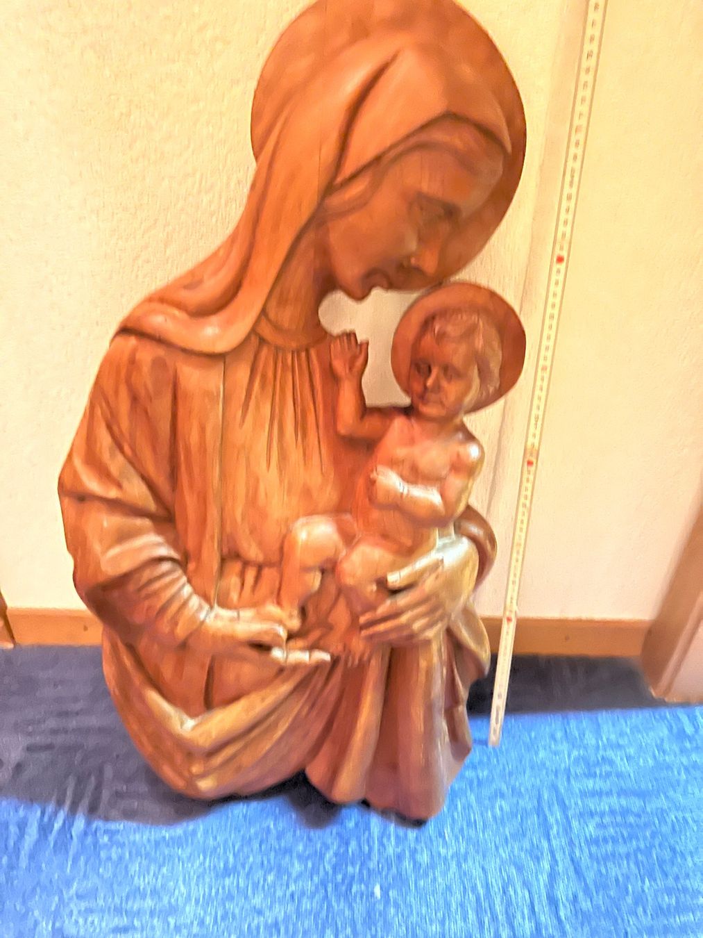 Sculture & Statue: Holzrelief Madonna mit Kind, gross – Usato da Visp venduto da pabumi 4