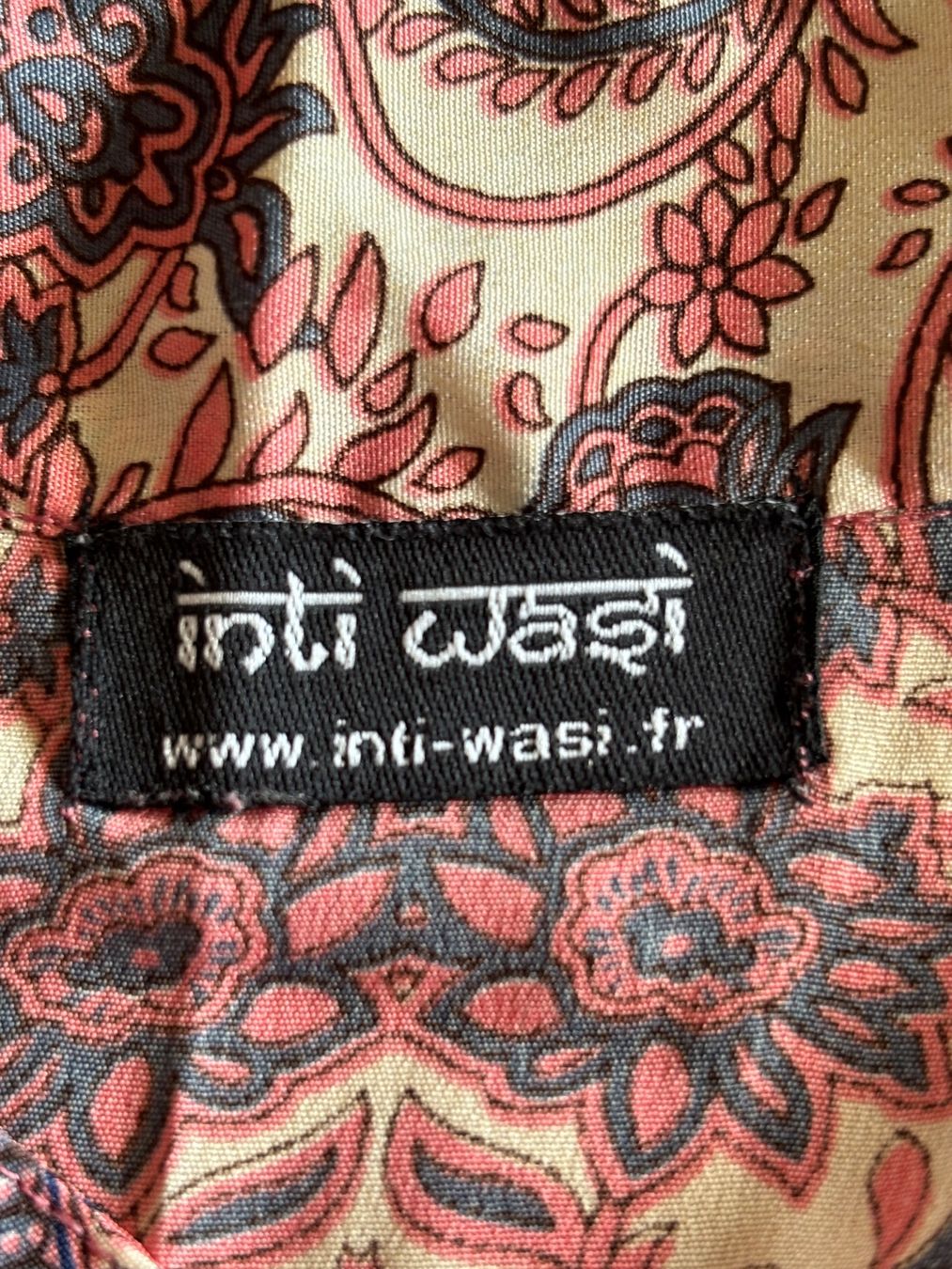 Camicette: Blouse en soie  taille S – Usato da Biel-Bienne venduto da sarahthierry 3