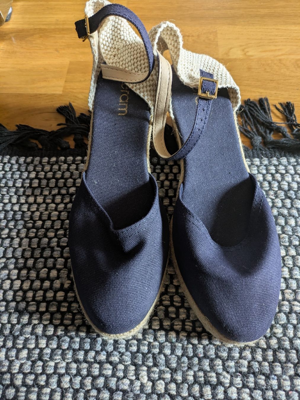 Scarpe da donna: Glamorous summer sandals, size 40, like new condition – Nuovo (secondo la descrizione) da Carouge GE venduto da Shifty_Shift