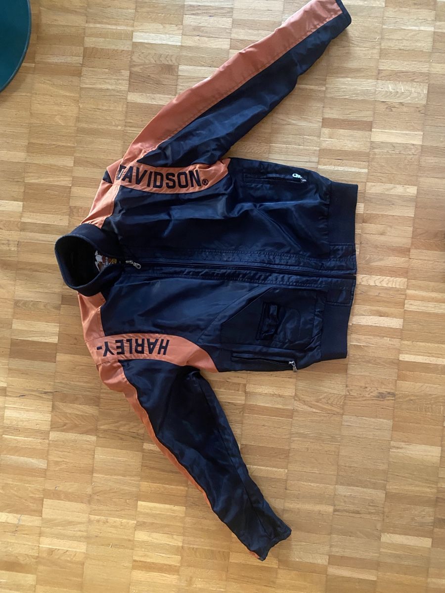 Harley-Davidson Vestes: Harley Davidson Damenjacke – D'occasion à Regensdorf par DanielaR01 1