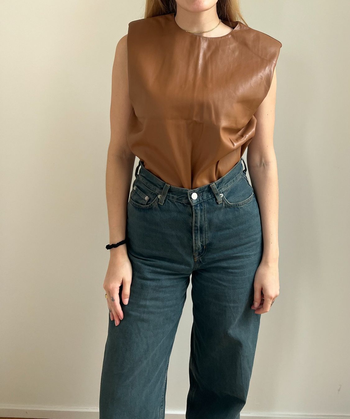 Mango Top: Top effet similicuir Mango marron – Usato da Zürich venduto da mps_9cp7 1