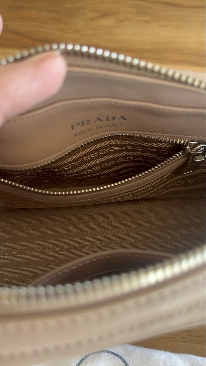 Prada Borse da donna: Prada Bandoliera Tasche, Cipria 2 , Leder – Nuovo e nell'imballaggio originale da Jona venduto da Lili.lou 4