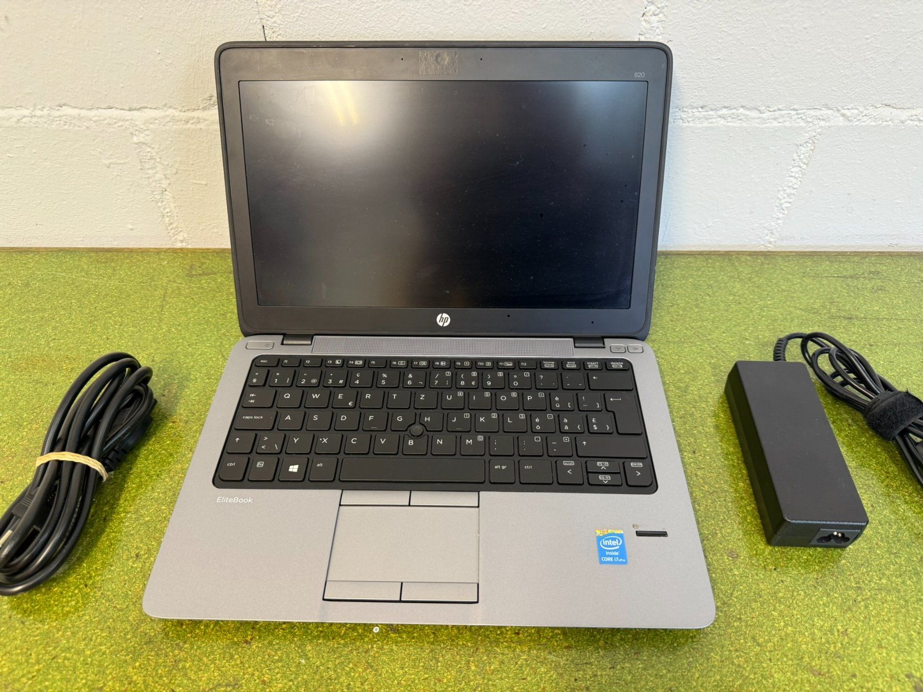 Hewlett Packard Notebooks: Hewlett Packard Elitebook 820 – Gebraucht aus Bättwil von Partner3 2