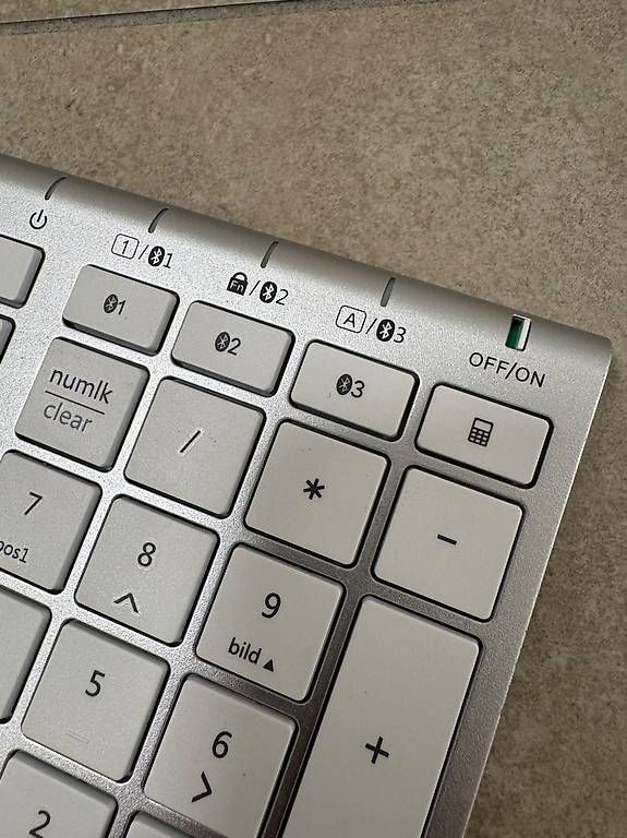 Tastiere: iClever IC-BK10 Multi-Device Bluetooth Wireless Keyboard – Usato da Schübelbach venduto da Rahnmont 1