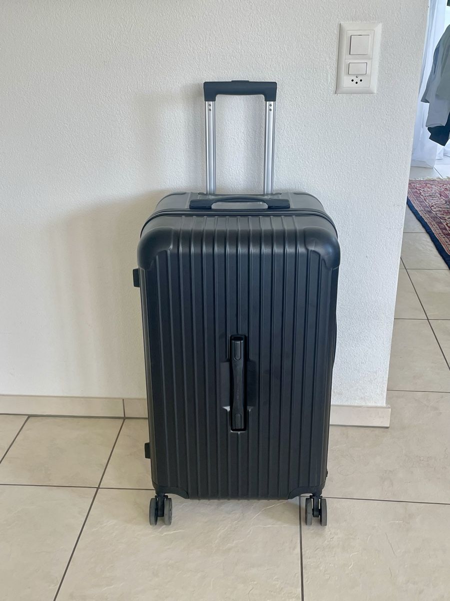 Valigie: Neuer Koffer aus Japan – Usato da Richterswil venduto da Prangins9 1