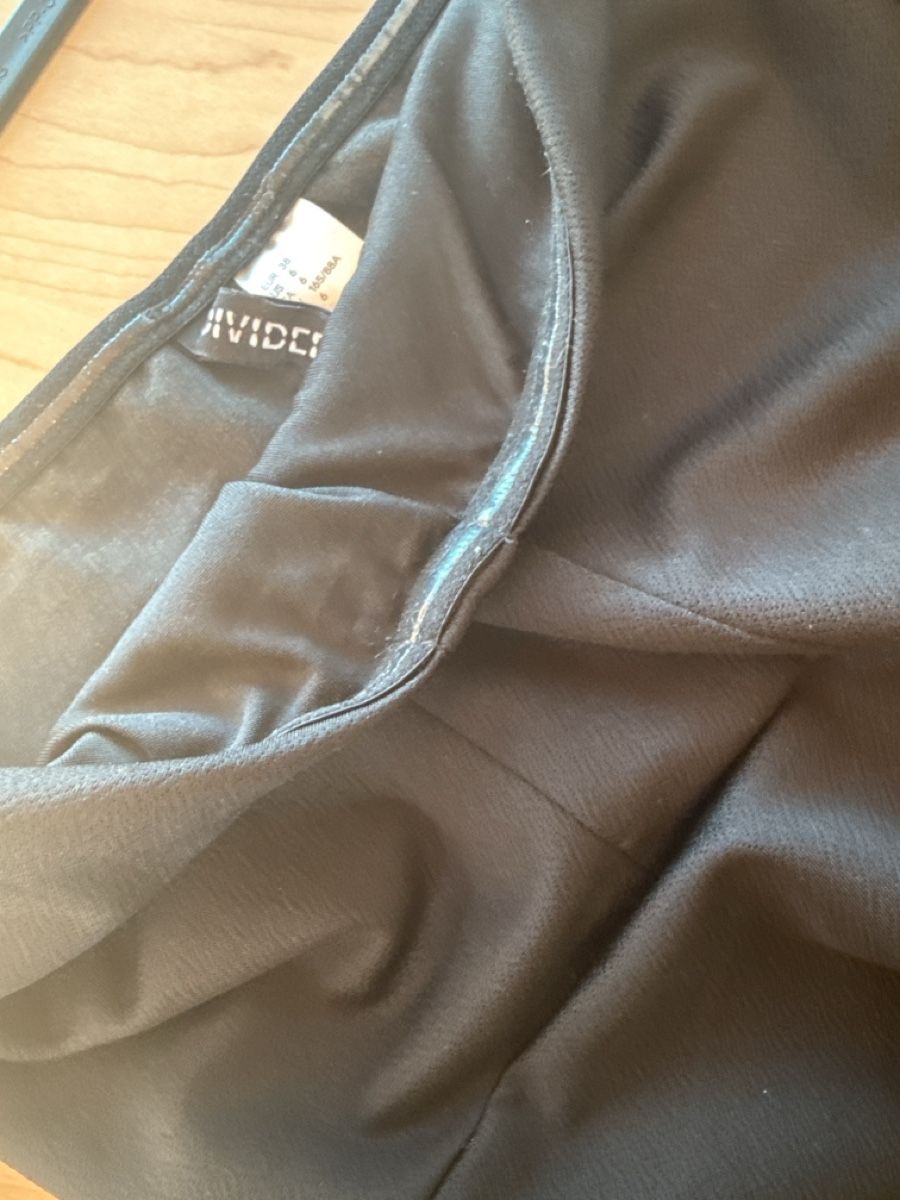 Kleider: Schwarzes Cocktailkleid – Neu (gemäss Beschreibung) aus Villmergen von mic_9my7 4