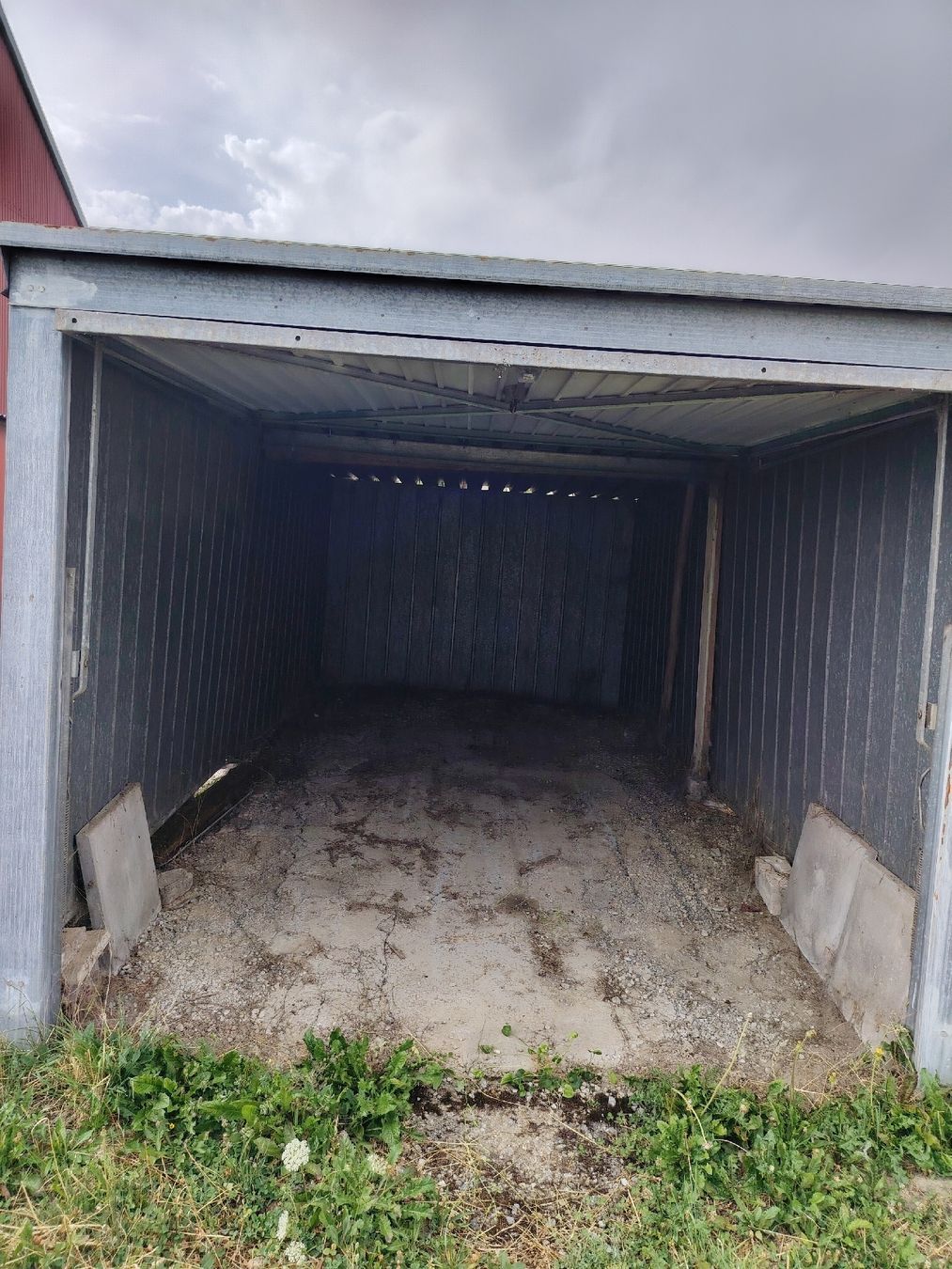 Unterstände: Garage en tole à enlever – Gebraucht aus Porsel von Tip-top-vente 2