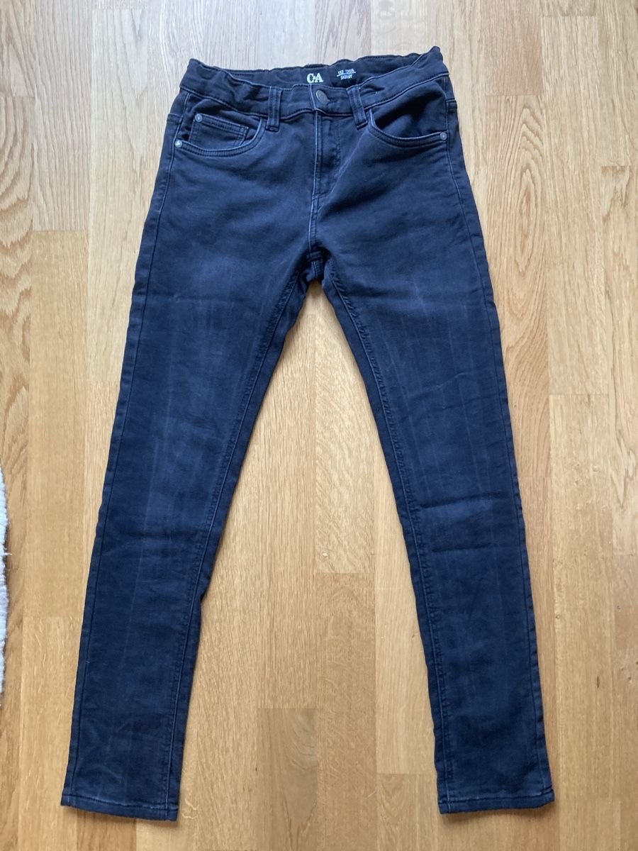 C&A Pantaloni: Schwarze Jeans | C&A * Gr. 152 – Usato da Basel venduto da AufeinenBlick