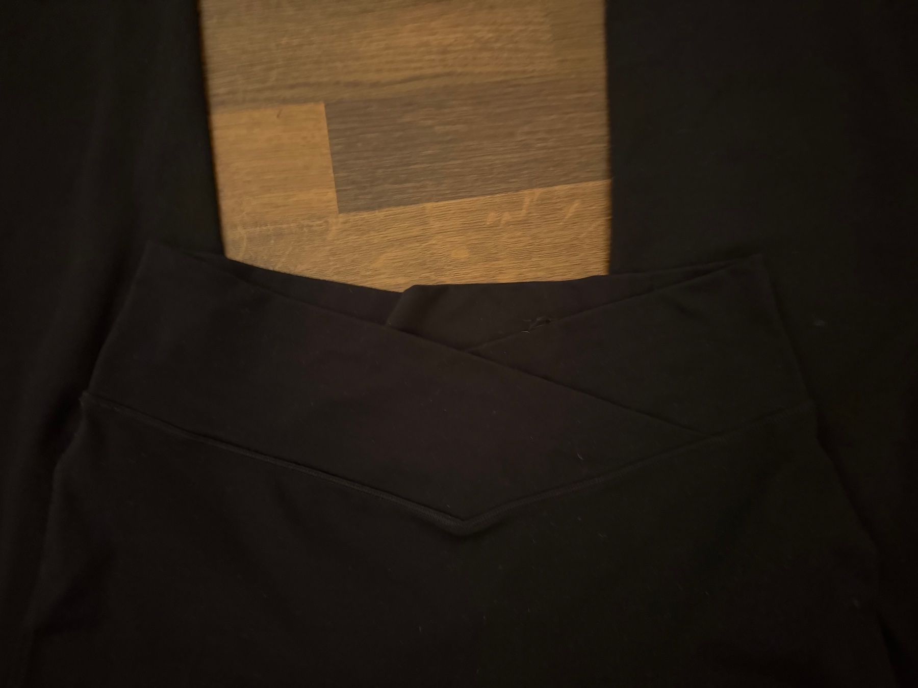 H&M Leggings: H&M flared leg leggings L crossover – Usato da Adliswil venduto da lar_2ltd 2