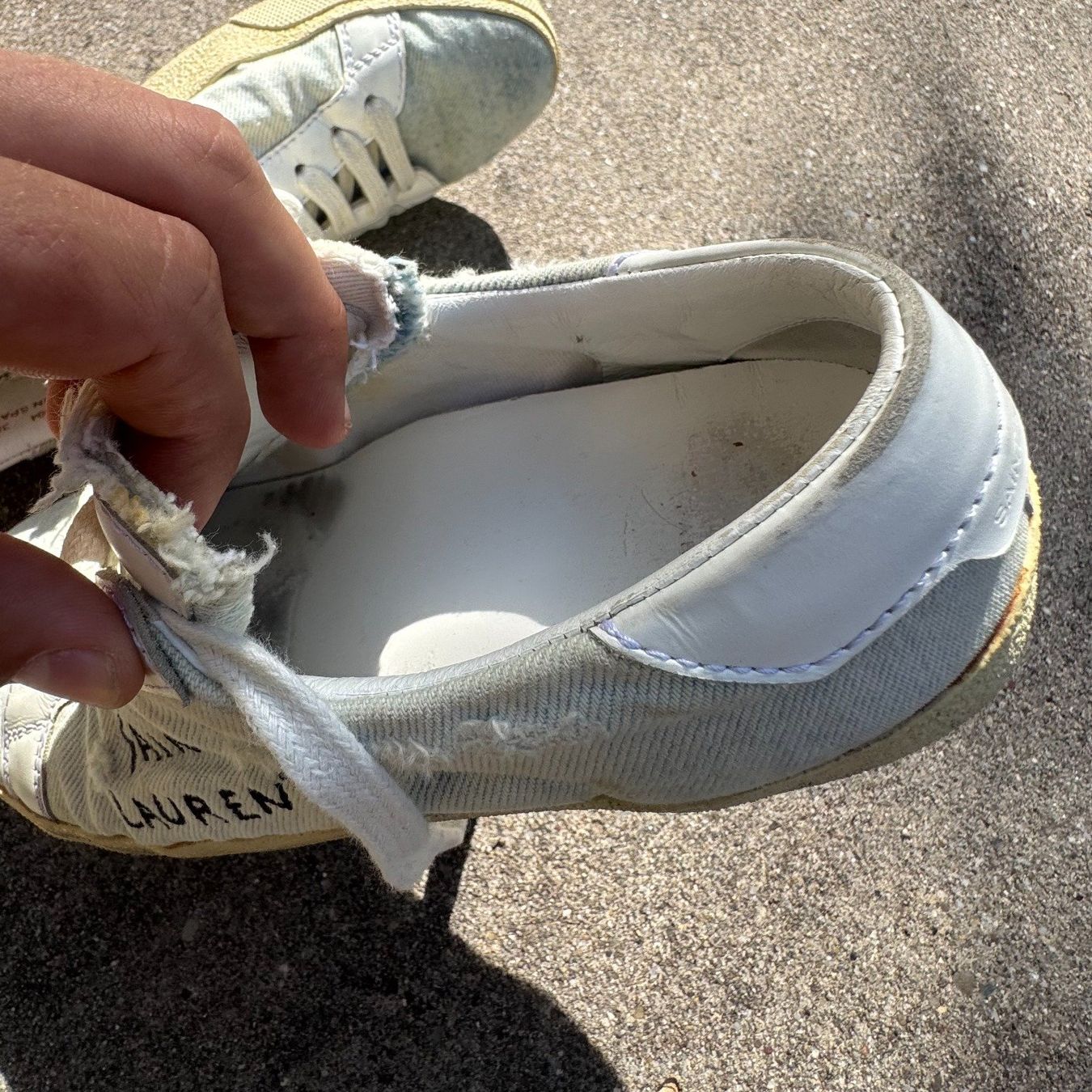 Saint Laurent Scarpe da donna: Yves Saint Laurent white light sneakers – Usato da St. Gallen venduto da sourced_limited 5