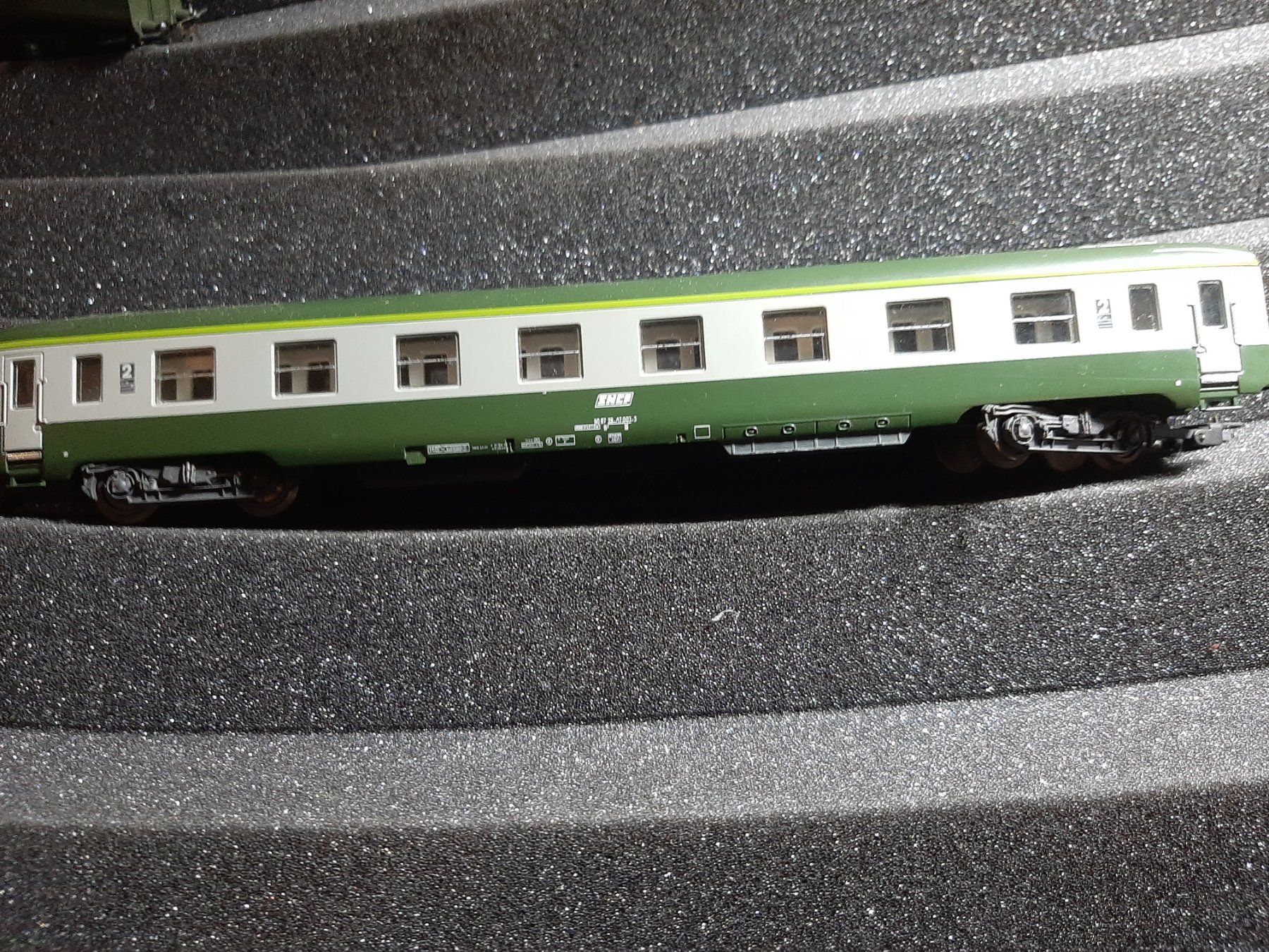 Lima Modelleisenbahnen: LIMA SNCF 2CL. REF.17 – Gebraucht aus Avully von RIVALIS 2