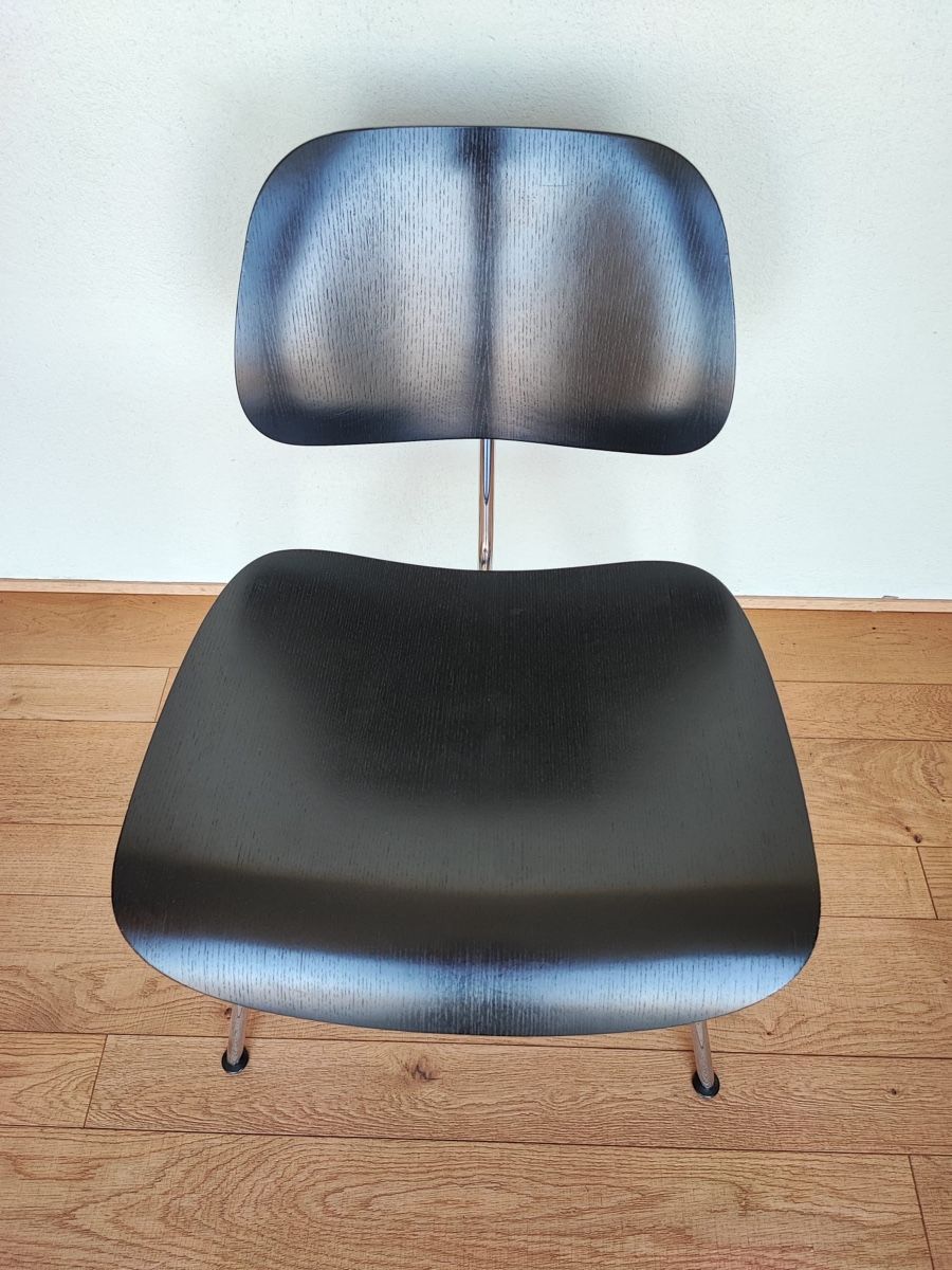 Eames Sedie: DCM Stuhl von Charles & Ray Eames in Schwarz – Usato da Dielsdorf venduto da rlx_geek 1