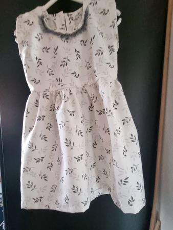 Kleid für Mädchen