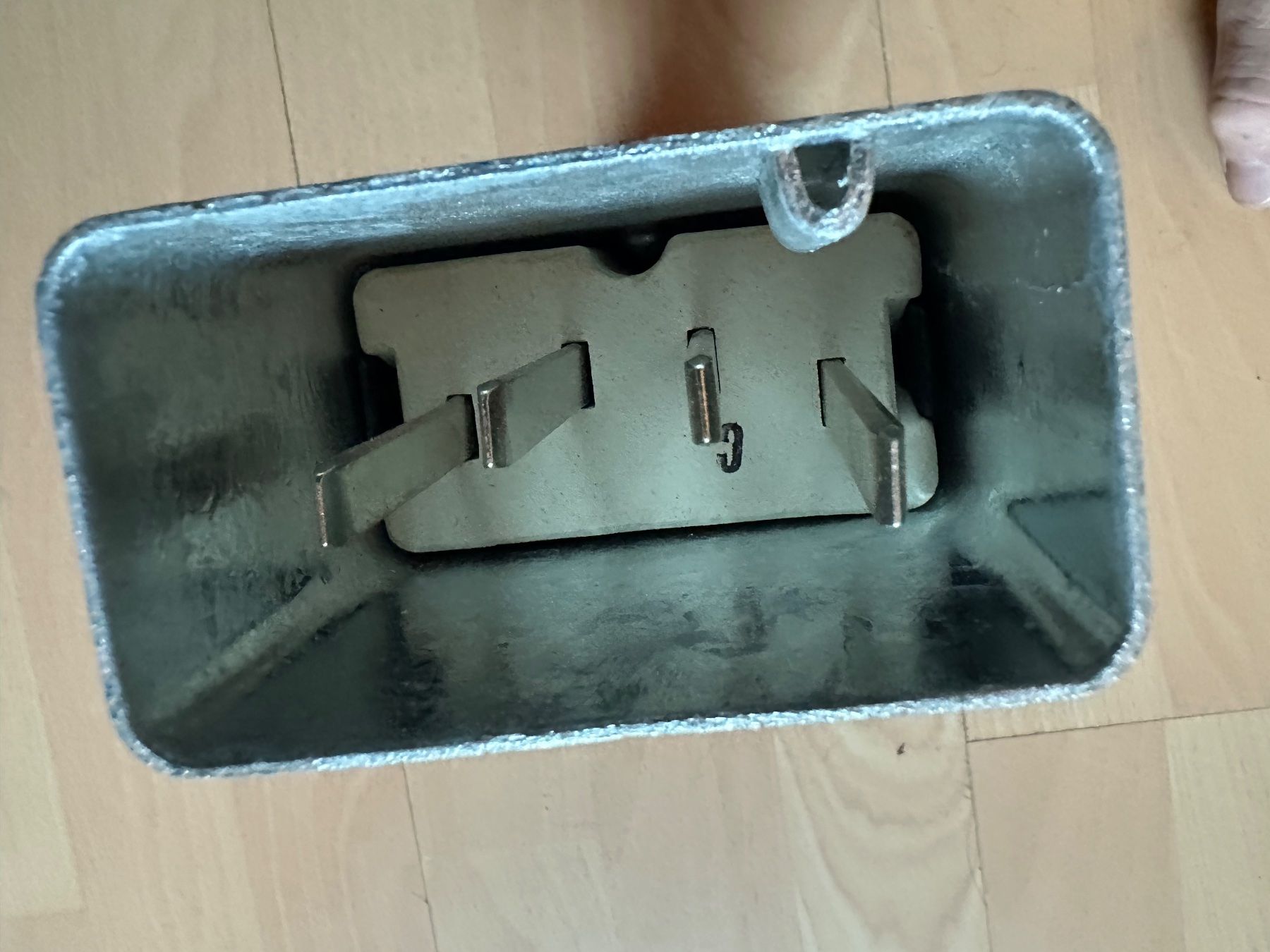 Spine: Stecker  J 40 4 Polig NEU CMC – Usato da Huttwil venduto da Bolpa 1