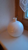 Kugelvase aus Porzellan