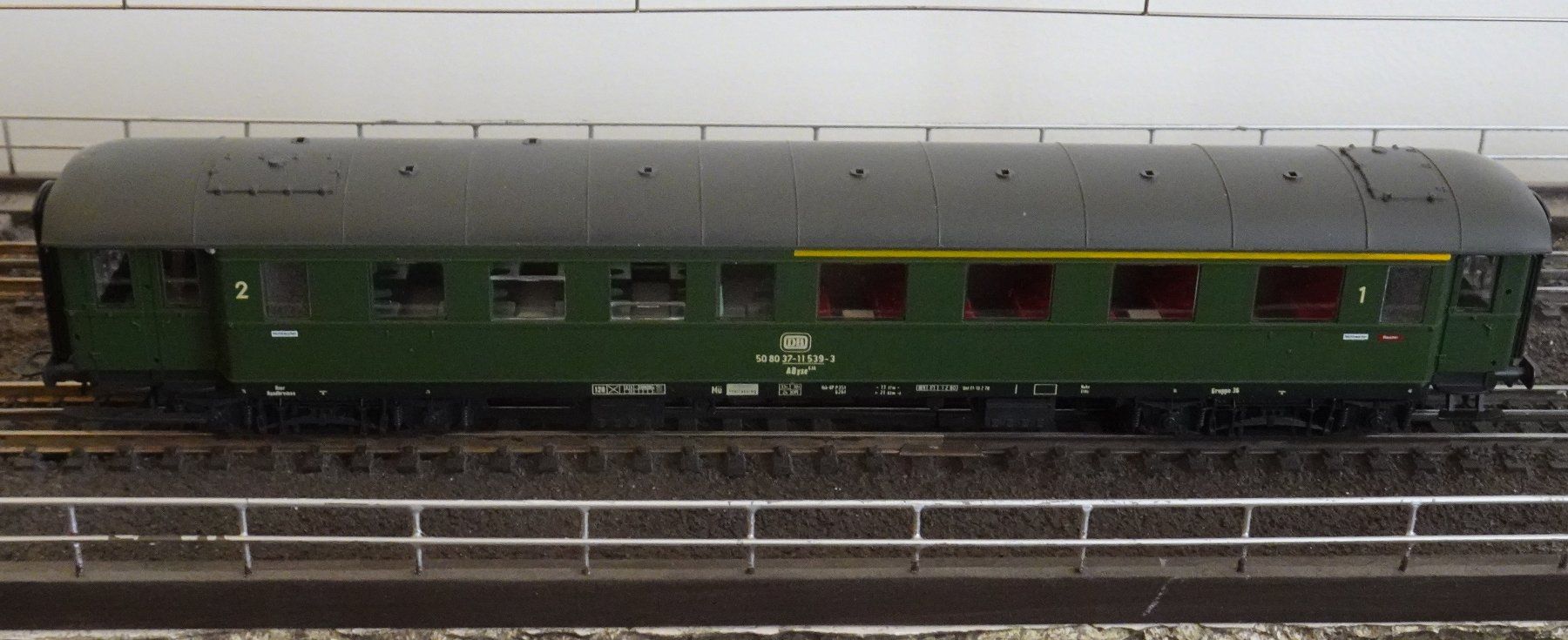 Roco Modellini di ferrovie: Roco 44552, DB Eilzugwagen 1./2. Klasse – Usato da Grossaffoltern venduto da berner85 1