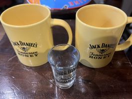 Jack Daniel's Honey Tasse & Shot Glas Set, neuwertig! (56)