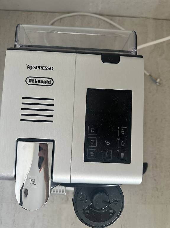 Machines à café & Machines à expresso: Nespresso Kaffeemaschine – D'occasion à Kaiseraugst par asl_c2pj 2