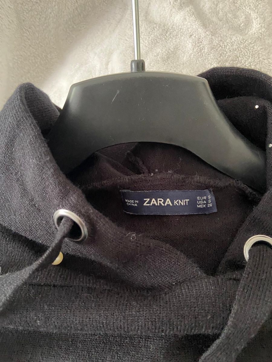 Pullover & Sweatshirts: Pullover schwarz mit Kapuze – Gebraucht aus Thalwil von Leo33x 2