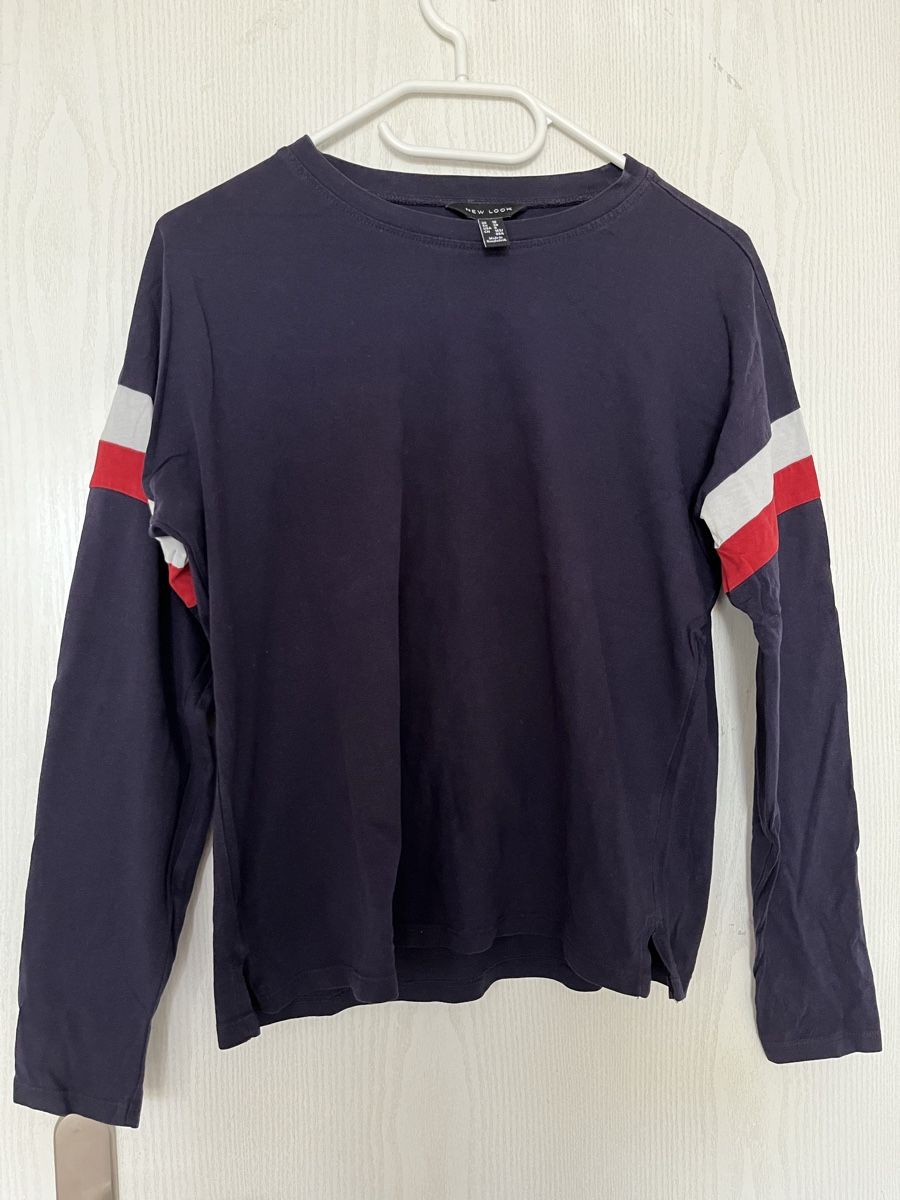 Pullover & Sweatshirts: Longsleeve dunkelblau – Gebraucht aus Bern von zauberschachteli