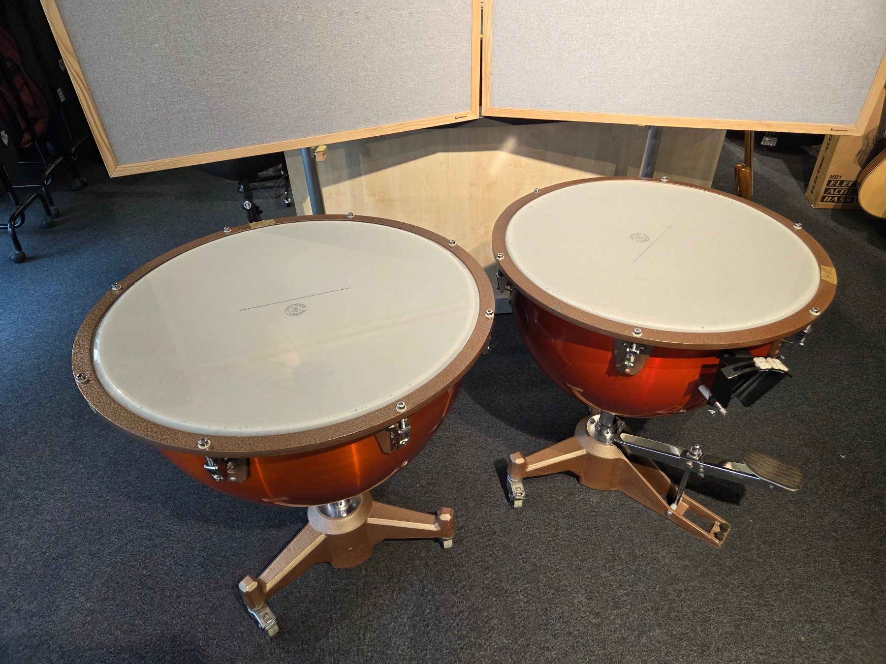 Strumenti musicali: Kesselpauken - Set, 2 Stk. 26" & 29", mit Abdeckhauben – Usato da Worb venduto da musikhaus-hirsiger 3