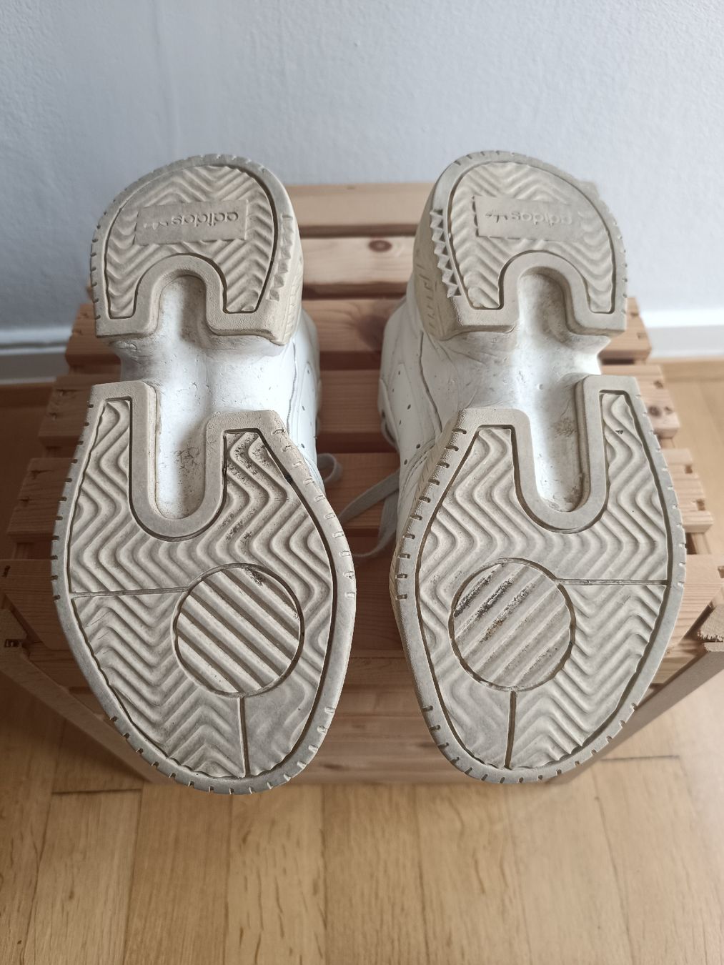 Scarpe da donna: Adidas Supercourt – Usato da Basel venduto da froehlicherVagabund 7