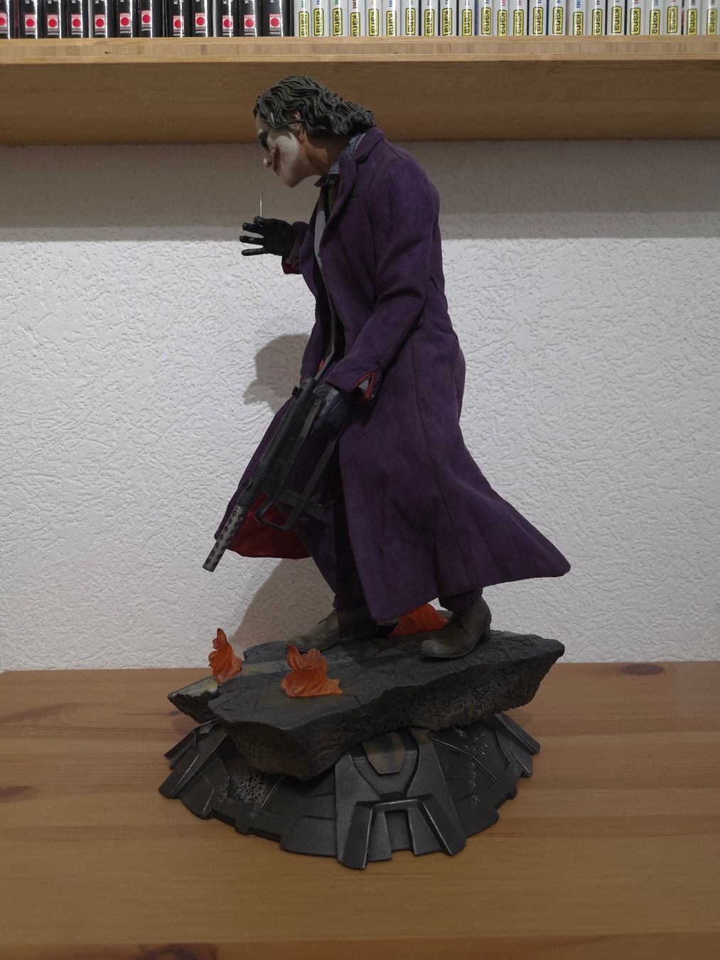 Hot Toys Statuette: The Joker Sideshow Premium format – Usato da Yverdon-les-Bains venduto da fil_xg2t 1