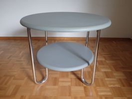 Grauer Bauhaus Schlaufen Beistelltisch/Couchtisch mit Ablage