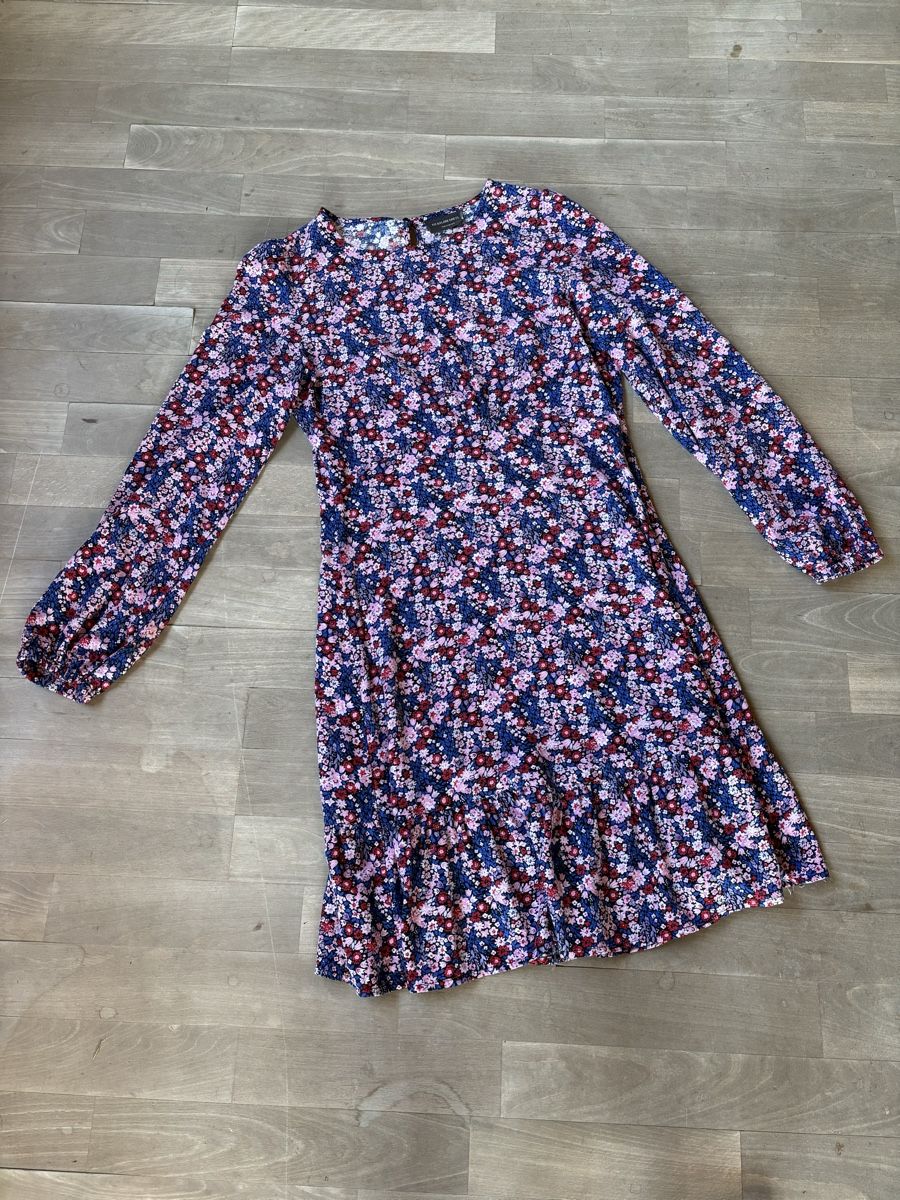 C&A Vestiti: Freizeitkleid C&A langarm Blumenmuster – Nuovo (secondo la descrizione) da Nürensdorf venduto da ali_qyh6 1