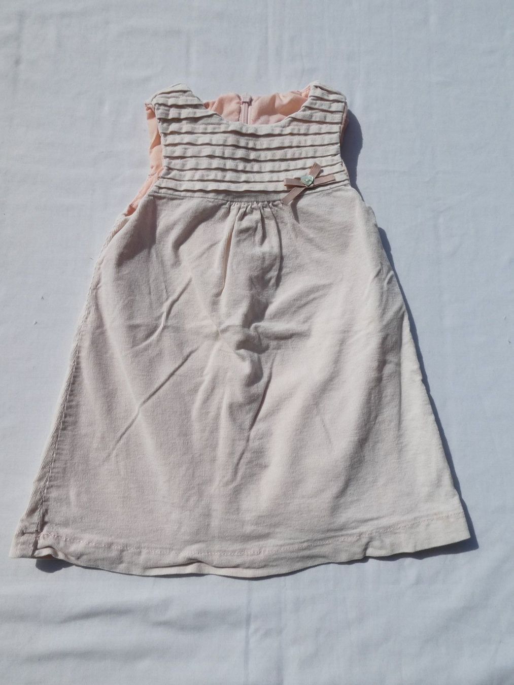 Vestiti & Gonne: Festliches Kleidchen, feiner Cord, Gr. 86 – Usato da Gattikon venduto da kaandooh