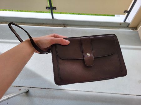 Vintage-Lederclutch von Etienne Aigner