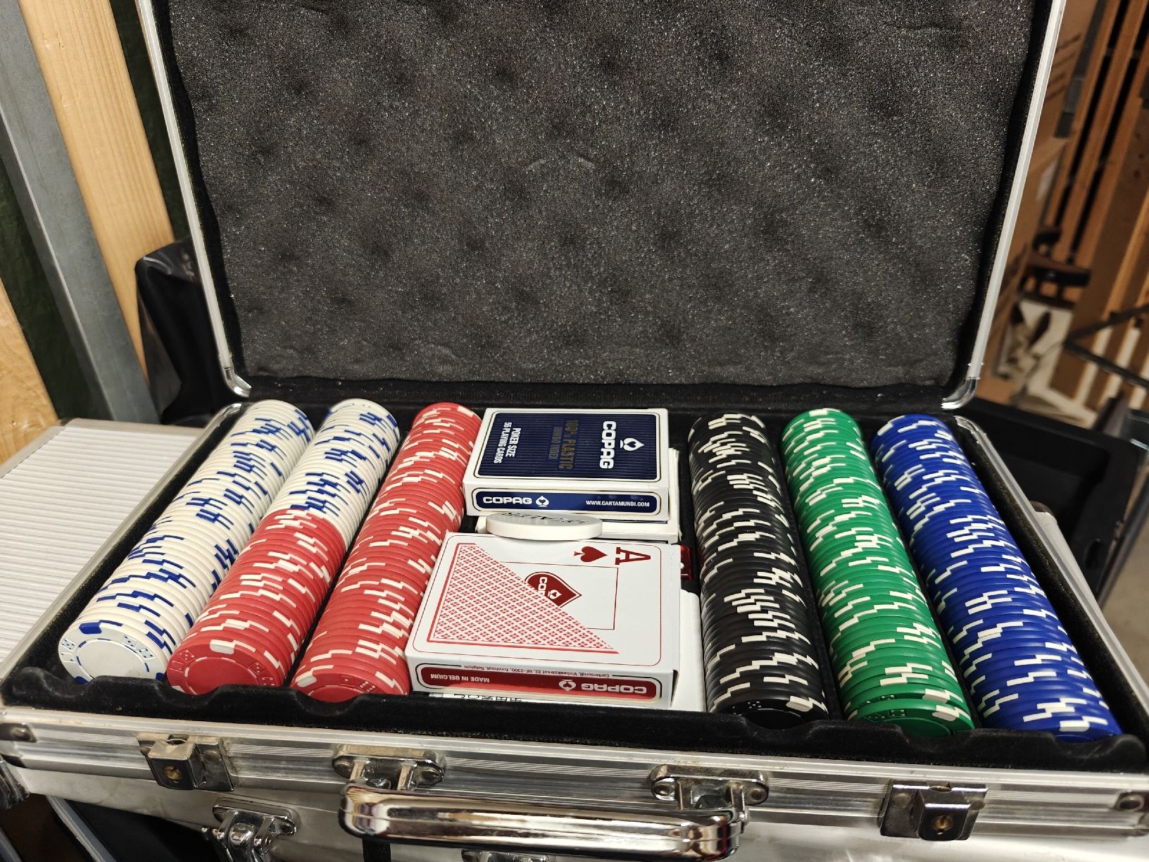 Giochi: Poker set 2x500 chips + 1x300 chips – Usato da Lausanne venduto da dre_27xp 2