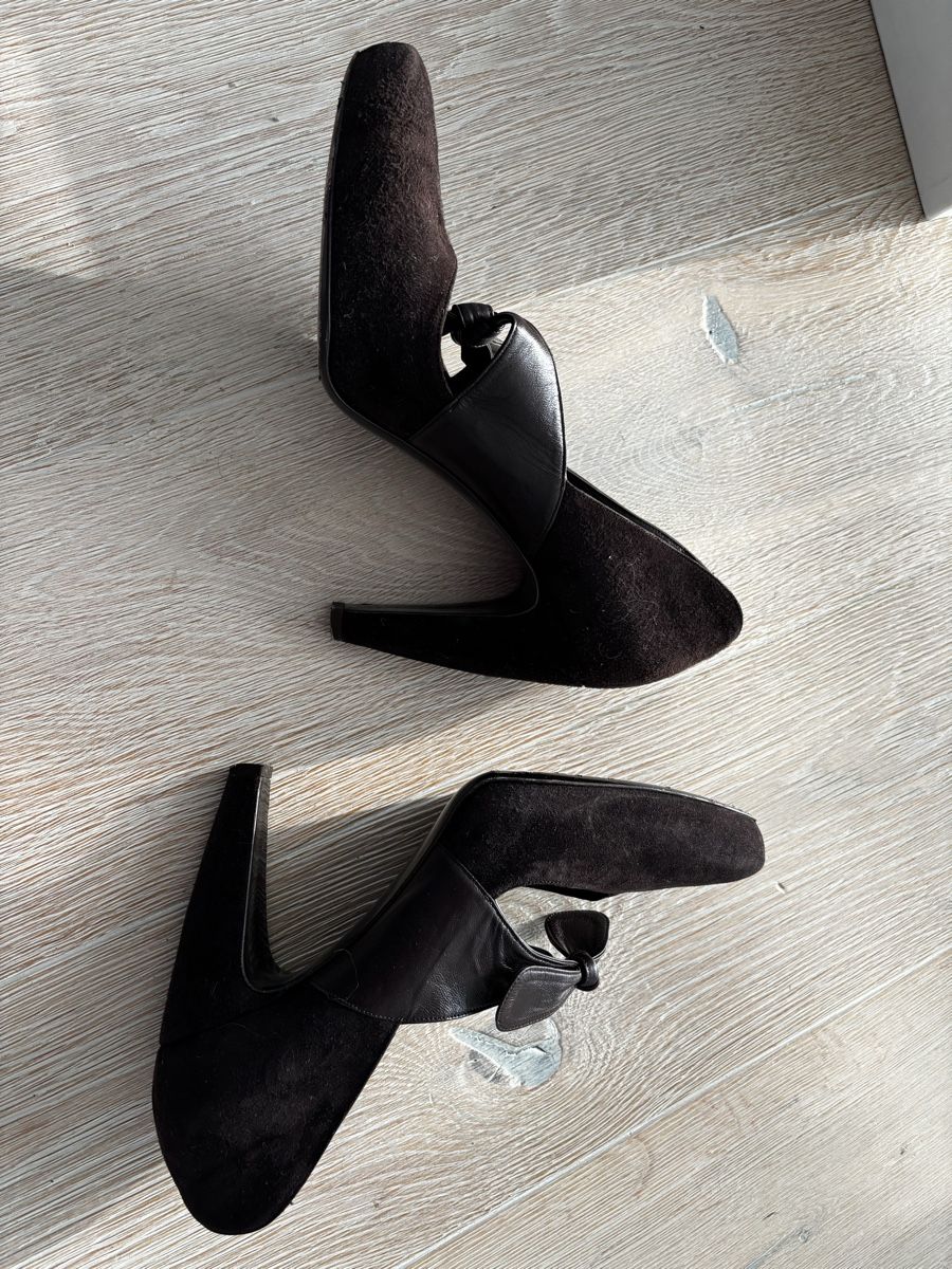 Balenciaga Scarpe da donna: Balenciaga Suede Heels Size 40.5 – Usato da Buchillon venduto da maz_k2bz 1