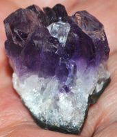 Deko Heilstein L-5125– Uruguay Amethyst Cluster –22.06 Gramm