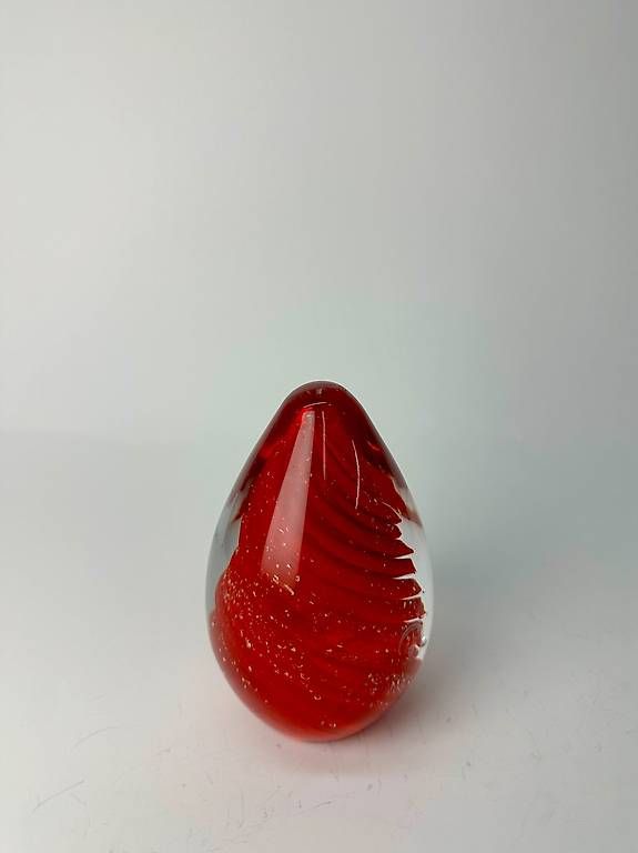 Murano Tutte le decorazioni: Presse-papier Egg Murano rouge vintage – Usato da Lausanne venduto da subermarket