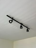 Plafonnier rail noir 3 spots orientables industriel - CHF 19